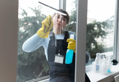 Nettoyage de vitres intérieures et extérieures aux Islettes
